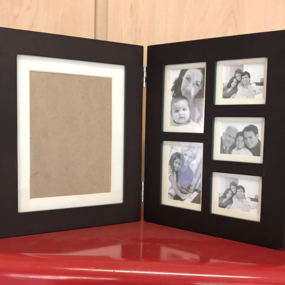Folding picture frame